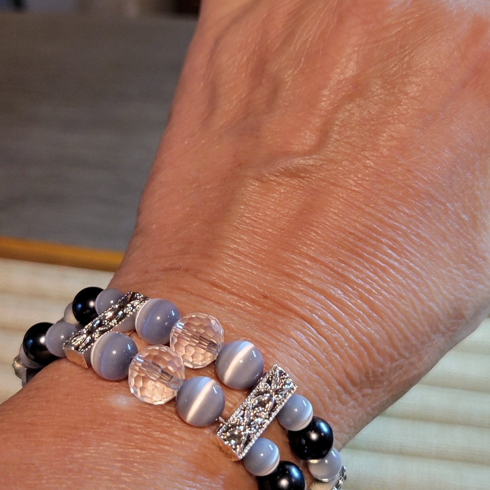 Handmade 2-Strand Grey & Gunmetal Beaded Bracelet 7.5" Long Costume Jewelry